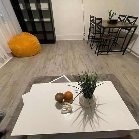 Beautiful 2 Bedroom On Tower Bridge 런던 외부 사진